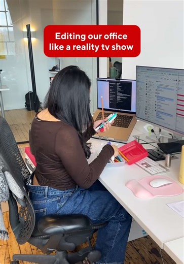 There’s never a dull moment in our office. 😅 #StaplesCanada #WorkLearnGrow