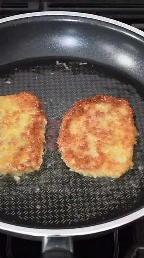 The Crispiest, Juiciest Schnitzel You’ll Ever Taste! 😍🍗