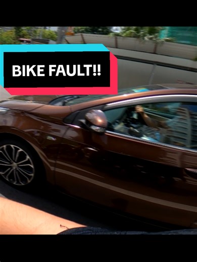 They said don't lane split. So i queued. Guess what happened? #bikesg #bikelife #sgbikers #fyp #cb150r #sgtiktok #lanesplitting #class2b