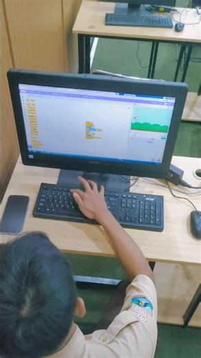 sprite merupakan salah satu komponen penting dalam game 2D#appinventor #scratch #programming
