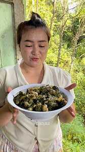 7.4K views · 1.4K reactions | Masak makanan tradisional. Kulit sapi dibusukkan☺️ #makanankhas #fermentasi #dayakkenyah | Meri Septiani | Facebook