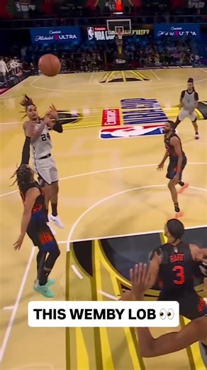 Wemby with the REVERSE alley oop?! 🤯 #EmiratesNBACup #NBAonPrime #PorVida