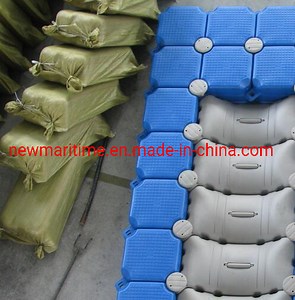 [Hot Item] Marine Portable Modular Plastic Jet Float Floating Dock Pontoon Dock Floating