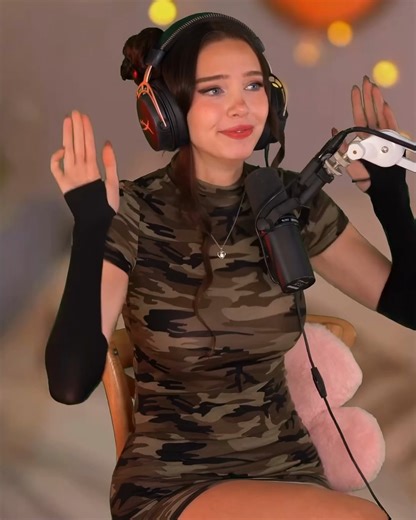 Lydia Violet's little dance in her camo dress