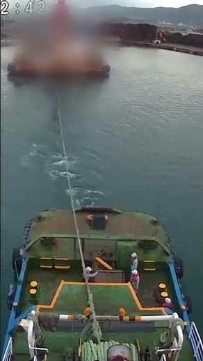 Onboard View Towing a Heavy Barge Through