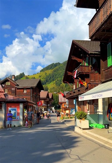 Switzerland in Summer Travel Guide: Swiss Alps Highlights
