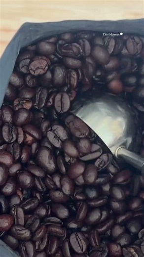 This moment | Grinding coffee beans