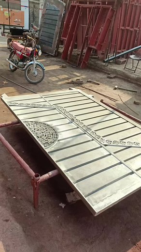 Metal Gates Assembly Process: Outdoor Construction Video