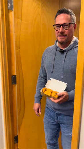 1.3K views · 24 reactions |  We all want CBT Nuggets. https://training.cbt.gg/team-training Follow @cbtnuggets for great things! #computers #networking #cisco #ccna #networkengineer #cbtnuggets | CBT Nuggets | Facebook