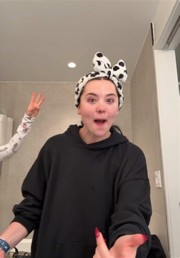 Exploring Lauren Spencer Smith's 'Parallel Universe' Song