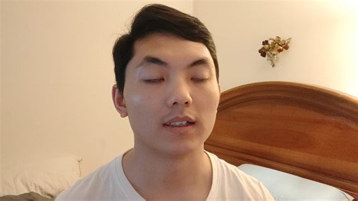 Meet C. tutor video introduction on Preply