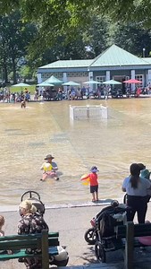 ☀️🐸 Splash into summer! The Boston Common Frog Pond Spray Pool opens for the season next Tuesday, June 24 and you’re invited to the party! 📅 Tuesday, June 24 ⏰ Kickoff event: 11 a.m. - 1 p.m. 💦 Spray pool hours: @FrogPondBoston is open 11 a.m. - 6 p.m. all summer long! Enjoy: ✅ Free frozen treats from H.P. Hood & Polar Beverages ✅ Music, dancing, and a visit from Frog Pond Freddie 🐸 ✅ @newenglanddairy Mobile Dairy Experience ✅ Instrument “petting zoo” with @bosmusicproject ✅ Activities & giv
