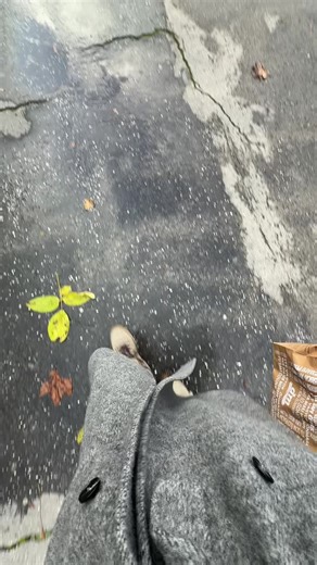 Dobro, možda je muzika malo “scary” ali dolazak u naše izložbene salone nikako nije! 😅 Ipak, činjenica je da se naši saloni nameštaja razlikuju od svih koje ste imali priliku da posetite.🫠 Ovde ne prodajemo nameštaj na kakav ste navikli, već jedinstvena rešenja koja mlžete upoznati samo kod nas, a koja nude puno benefite i mogućnosti vašem prostoru i transformišu ga bez obzira na kvadraturu. 💡 Želite da vaš dom postane udoban, funkcionalan i elegantan? Mi smo tu da vaše ideje pretvorimo u stv