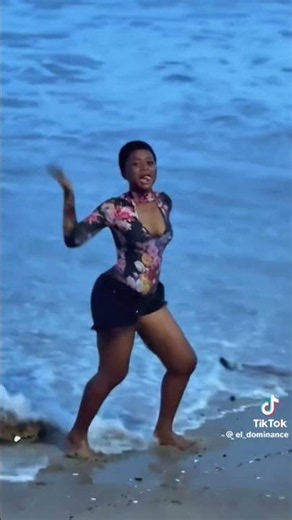 Top trending dance challenge in Africa #foryou #dancer #dancechallenge