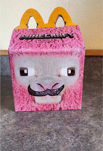 Kellen!! ☆ (@froginspector) - Exploding TNT Prank in Minecraft with Pink Sheep