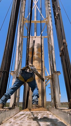 101K views · 1.4K reactions | Derrick Man Different Action Tripping Pipes | Oilfield Industry | Facebook