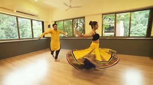 43K views · 1.7K reactions | Chogada Tara | Loveratri | Garba Dance For momo videos follow: Bollywood Songs Credit: Sonali Bhadauria - Live To Dance Music: T-Series | Bollywood Songs | Facebook