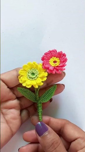 A beautiful Crochet Zinnia Flower Brooch Pin Pattern | Easy & Pretty DIY Flower jewelry preview