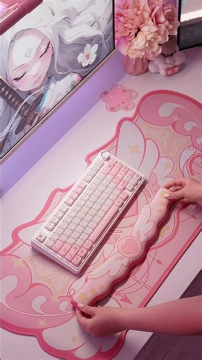 Looking for a mousepad and wrist rest combo? Check out this awesome set from Geekshare😍#gamingsetup