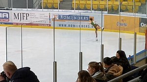 17K views · 770 reactions | Vandaag waren Amira en FIncent weer op het ijs. Om diploma's te behalen voor hun schaatsvaardigheid, maar zeker ook om een eigen improvisatie-oefening te rijden! Met deze kür pakte Amira de eerste plaats! --- Today Amira and Fincent were on ice again. Not only to get diplomas for their skating skills, but also to skate their own improvisation exercise. With this freestyle exercide Amira got the first place! | Amira Willighagen Official | Facebook