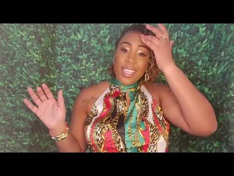 Who Am I & Why I Host Group Trips for Introverts and Empty Nesters ✈️