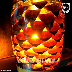 Cet artisan transforme une pomme de pin en une lampe en époxy 🤩 | Astuces du Panda