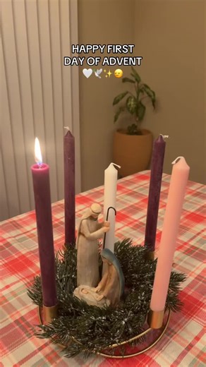 First Sunday of the advent wreath, first candle represents hope! I’m excited to start this new beautiful tradition with my little family🫶🏼 #fypシ #paratiiiiiiiiiiiiiiiiiiiiiiiiiiiiiii #catholic #advent #catholictiktok