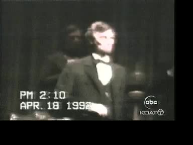 Malfunctioning Lincoln Animatronic at Disneyland