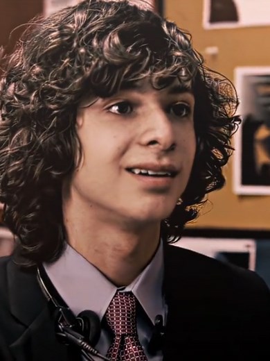Moose dançando: Robert Alexander III (Moose) edit passo a passo