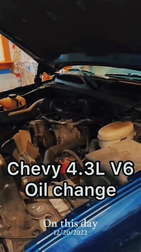 8.1K views · 105 reactions | Chevy truck oil change how to 4.3L #mechanic #oilchange #automotive | Carl's Garage | Facebook