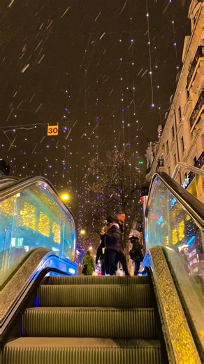 SYIFA | SWISS TRAVEL GUIDE🇨🇭PRIVATE TOUR GUIDE MAP ITINERARY on Instagram: "ZURICH🇨🇭✨ #syifainswitzerland #zuricholdtown #zurich #zürich #zh zuerich zhwelt visitzurich schweiz schweizeralpen zurich🇨🇭swiss suisse suica suiza İsviçre myswitzerland inlovewithswitzerland iloveswitzerland ineedswitzerland bestofswitzerland lucerne"