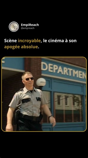 EmpiReach on Instagram: "Three Billboards Outside Ebbing, Missouri est un film dramatique et satirique sorti en 2017, écrit et réalisé par Martin McDonagh. Œuvre mêlant comédie noire et tragédie morale, il suit la quête de justice d’une mère dans une petite ville du Midwest américain après le meurtre non résolu de sa fille. Après plusieurs mois sans avancée dans l’enquête sur le viol et le meurtre de sa fille, Mildred Hayes (Frances McDormand) loue trois panneaux publicitaires à la sortie d’Ebbi