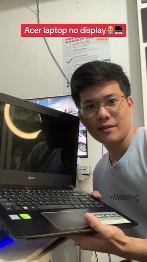 Fixing Acer Laptop LCD Display Issue | Technician Tutorial