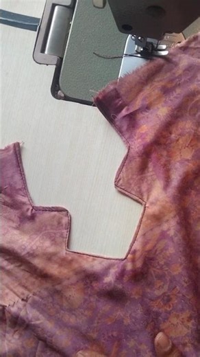 new neck design||simple kurta gala ki cutting and stitching/ suit का गला कैसे बनाएं।#shorts #kurti