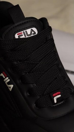 O Fila Superbubble traduz a estética chunky em uma versão futurista e sofisticada.