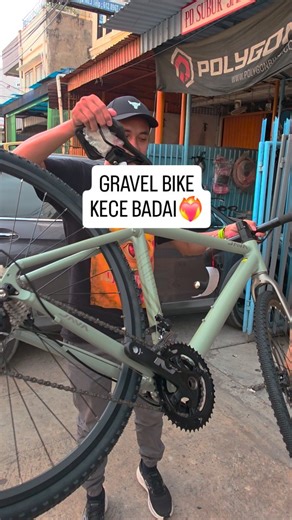 imans renkaz on Instagram: "GRAVEL BIKE JAVA Affordable JAVA SEQUOIA Free Helm Xlr8 Spek: Frame TA Alloy Clean Integrated 2 x 8 Speed LTwoo R3 Fork TA Rigid Alloy Crank HollowTech RPL 30-46T / Blue Decaf 32-48T 170mm Sprocket Casete 11-32T Brifter LTwoo R3 Seatpost 30,6 Stemp Alloy Drop Bar Alloy semi integrated 40cm/46cm Rem cakram Hydraulic R3 Sadel Pedal Ban Offroad 700 x 40c Rims alloy Double wall 32H Warna:Pale Green, White dan DarkGrey Berat unit 11.5kg an* Hanya 7,5jt Panduan Size Size 46