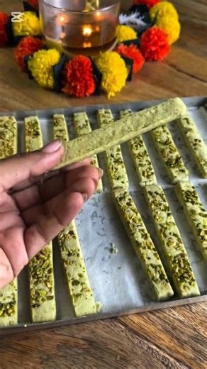 161K views · 1.6K reactions |  Palitos de Galleta de Pistacho...
