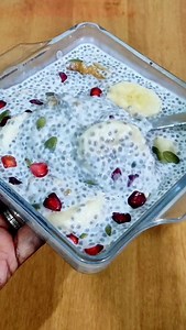 𝐑𝐚𝐬𝐡𝐢𝐝𝐚 on Instagram: "വണ്ണവും വയറും കുറക്കാം | Trending Weight Loss Breakfast | overnight chia seed #shorts #weightloss #overnightchiaseedbreakfast #healthy #healthyfood #healthybreakfast #breakfast #dinner #lunch #weightloss #weightlossdiet #diet #weightlossrecipes #viral #trending #food #pudding #weightlossdrink #chiaseeds #chiaseedsrecipe #chiaseedsforweightloss #chiaseedsrecipe"