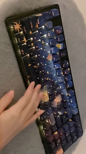 #teclado #luz #LED #iluminacionled #hack | Somos Mecatrónica