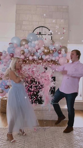 FINDING OUT IF WE’RE HAVING A BOY OR GIRL 💙💗 #genderreveal #pregnancyannouncement