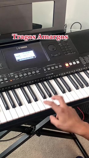 Tragos Amargos Piano Tutorial: Tecladista de TikTok