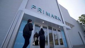 How Primark Built a Thriving Fashion Business Without Selling Online. Last year Primark made $9.5 billion in sales revenue, without a single penny from online shopping. E-commerce is booming, but Primark is increasing its revenue by focusing on retail stores. WSJ’s Trefor Moss explains how Primark has gained a foothold in the U.S. fashion industry by pushing customers to shop in-store. | Duncan Oil
