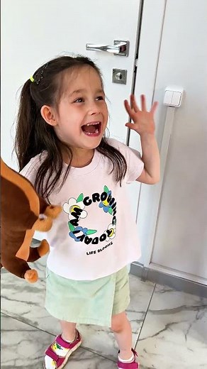 О НЕТ, ЗОМБИ ПРИСЛЕДУЕТ НАС😬😬😬