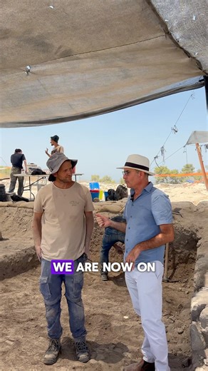 Tel Azekah is more than just the story of David and Goliath 🏺✨ Beneath its soil lie layers of history still being uncovered, century by century. It was also fortified by King Rehoboam, as written: ‘Adoraim, Lachish, Azekah’ (2 Chronicles 11:9) 📖 This remarkable site will surprise you on your next pilgrimage to Israel 🌿 🎥: Danny The Digger - Private Tour Guide In Israel - Archaeological Expertise #HolyLand #Pilgrimage #DavidandGoliath | Spirit of the Holy Land