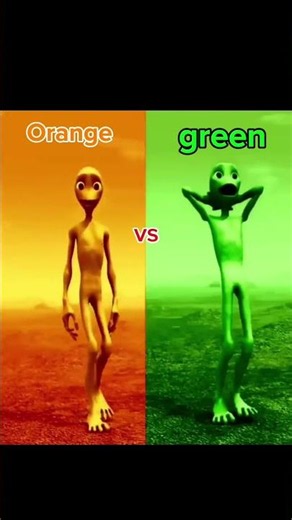 Orange alien vs green alien🟠🟢​#aliendance #greendance #dametucosita #alien #dancebattle