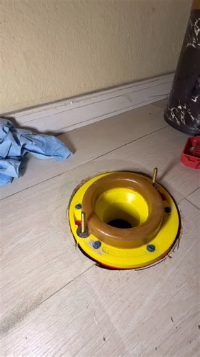 Evan • Motherflushers Sacramento on Instagram: "another plumber told this client that they couldn’t fix this low flange without breaking up the concrete slab, but @voshal_integrated_plumbing_inc had seen me use the Oatey Set Rite flange extension kit and asked if I could install it for his family member. we got it all fixed up with no jackhammer"