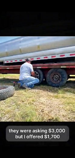Restoring a Cheap Gooseneck Trailer – Was It Worth It #build #building #trailer #buildtrailer #goosenecktrailer #custom #engine #truck #construction #constructionworker | Maceraci.building