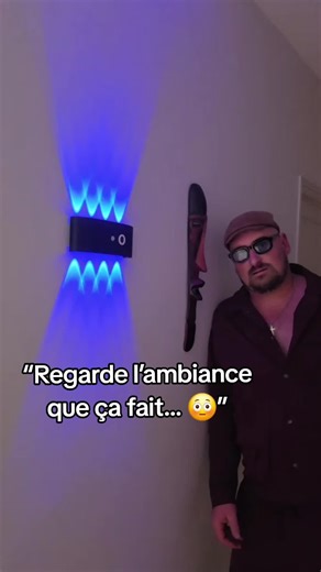 Une ambiance de fou… sans effort ✨ ✔ Multicolore (RGB) ✔ Sans perçage ✔ Rechargeable USB ✔ Installation en quelques secondes Parfait pour : 👉 chambre cosy 👉 déco TikTok / LED 👉 ambiance chill Petit objet… gros effet visuel 🔥 #TikTokShop #Deco #LED #Ambiance #maison