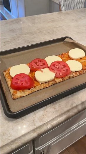 Trying a Trader Joe’s flatbread pizza recipe #easyrecipe #recipe #traderjoes #cooking #recipeideas