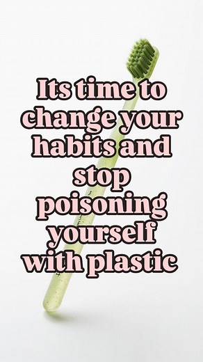 The miswak (or siwak) is a teeth-cleaning twig from the Arak tree (Salvadora persica). It has been used for thousands of years, especially in the Middle East, Asia, and Africa, and is highly recommended in Islamic tradition.. The miswak's biggest advantage. The twig isn't just a mechanical cleaner; it's a natural pharmacy for your mouth. · Natural Fluoride: Contains low levels of fluoride, which is crucial for remineralizing enamel and fighting tooth decay. · Silica: Acts as a natural abrasive t